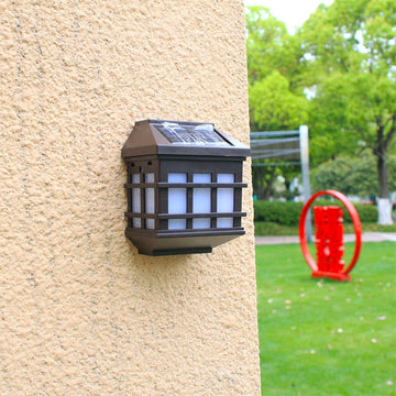 Lampa Solară LED Tip Felinar Flippy pentru Perete, Alb Cald, 11.5 x 8.3 cm