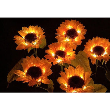 Lampă Solară LED Tip Floarea Soarelui cu 3 Flori, 70 cm, pentru Grădină, Flippy